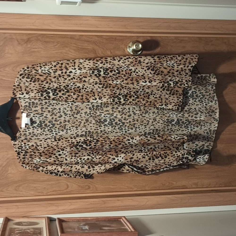 Sweet Adelyn Cheetah Animal Print Pool Beach Swim CoverUp Kimono Drape S M L